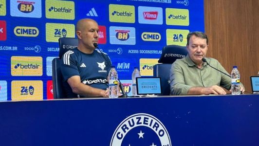Leonardo Jardim e Pedro Lourenço na despedida do técnico do Cruzeiro, em dezembro de 2025