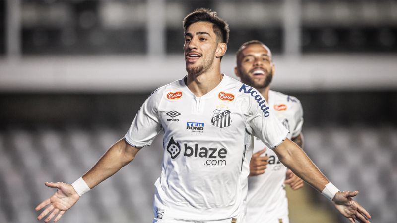 Santos estreia na Série B com vitória sobre o Paysandu em casa