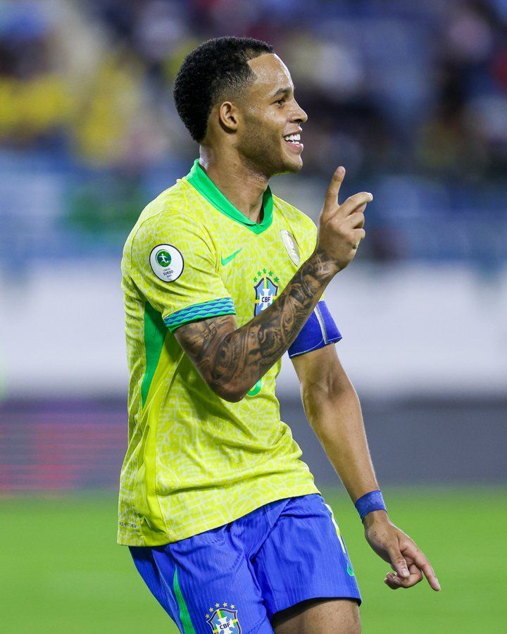Com um a menos, Brasil vence Uruguai e começa bem fase final do Sul-Americano Sub-20
