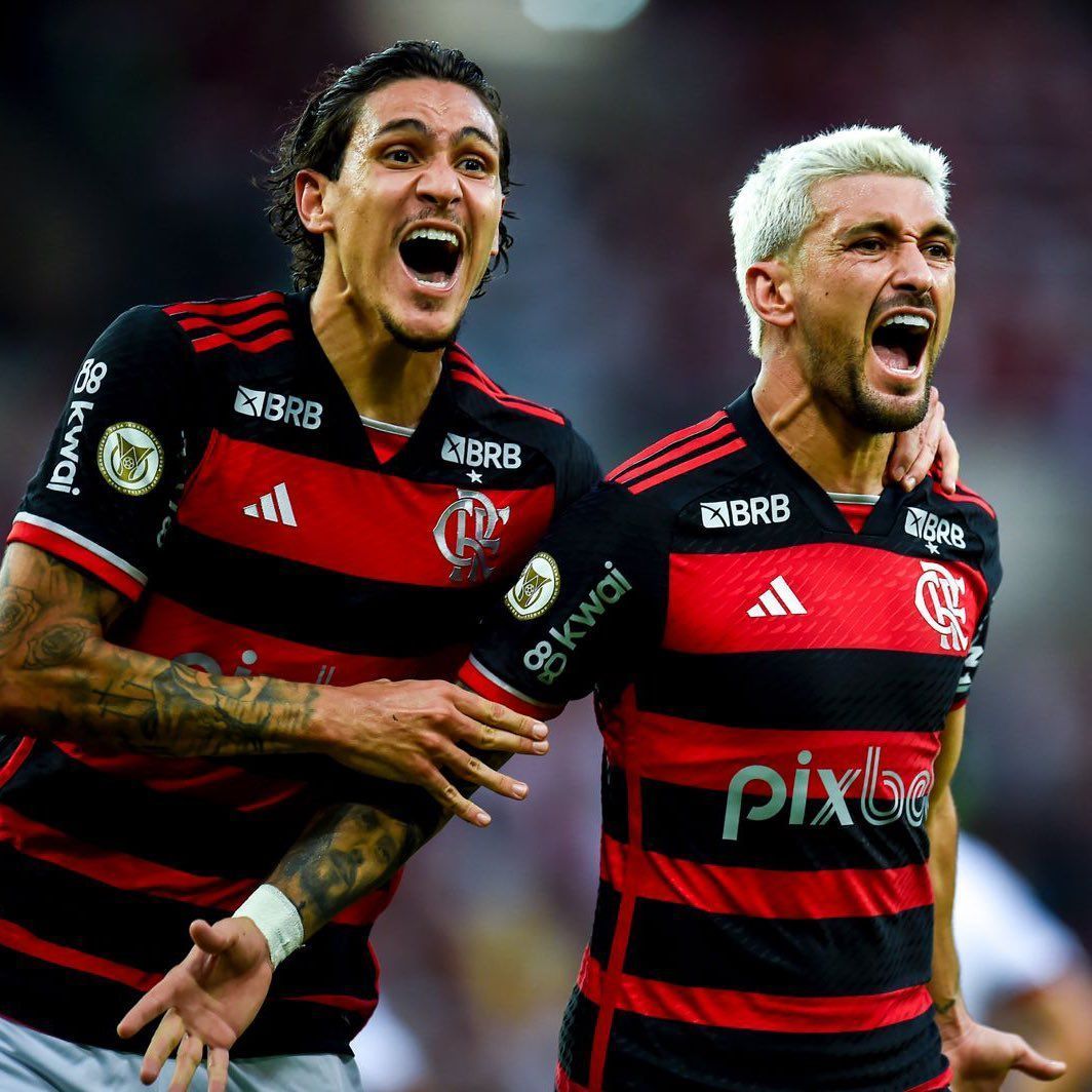 Flamengo vence o lanterna Atlético-GO e assume liderança do Brasileirão