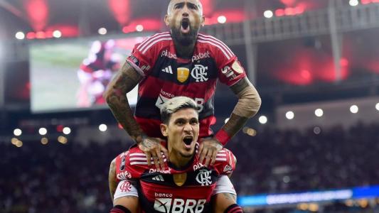 Pedro comemora um dos gols diante do Ñublense-CHI