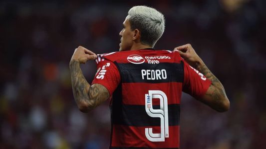 Pedro fez um dos gols do Flamengo diante do Aucas, no Maracanã