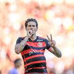 Único invicto, Flamengo vence o Fluminense e se isola na liderança do Carioca