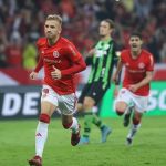 Artilheiro do Inter em 2023 é dúvida para enfrentar o Cruzeiro