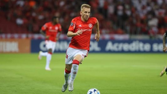 Pedro Henrique e Wanderson enfim fazem dupla de ataque