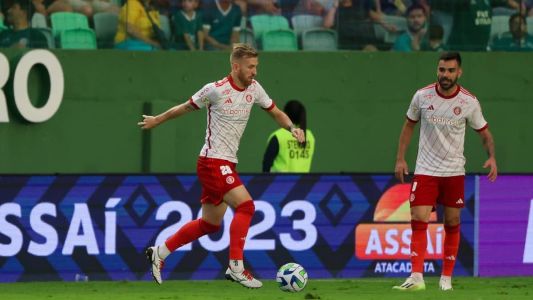 Pedro Henrique tem fratura no braço e desfalca o Inter