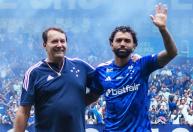 Gabigol abre o jogo sobre relação com Pedrinho, do Cruzeiro: 'Falo direto com ele'