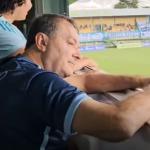 Pedrinho assiste à goleada do Cruzeiro no Brasileirão Feminino