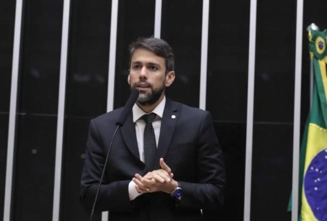 Lula confirma Pedro Lucas como novo ministro das Comunicações