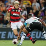 Flamengo bate Vasco e joga pelo empate para ir à final do Carioca