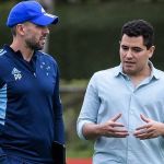 Diretor do Cruzeiro se pronunciará sobre treinador após saída de Pezzolano