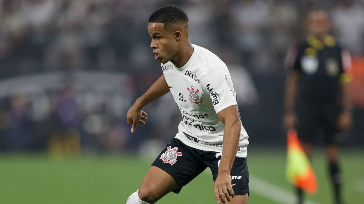 Luxa explica “sumiço” de jovem em jogos do Corinthians