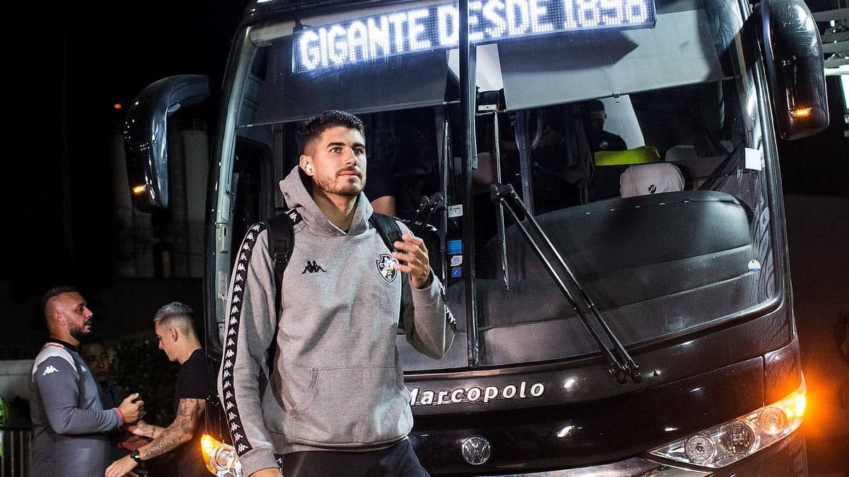 Pedro Raúl aceita proposta do México e deve deixar o Vasco nesta semana