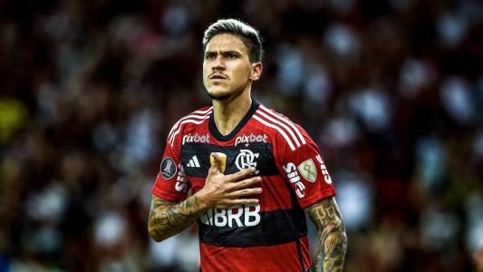 Pedro renovou seu contrato com o Flamengo, em janeiro de 2023, até 2027