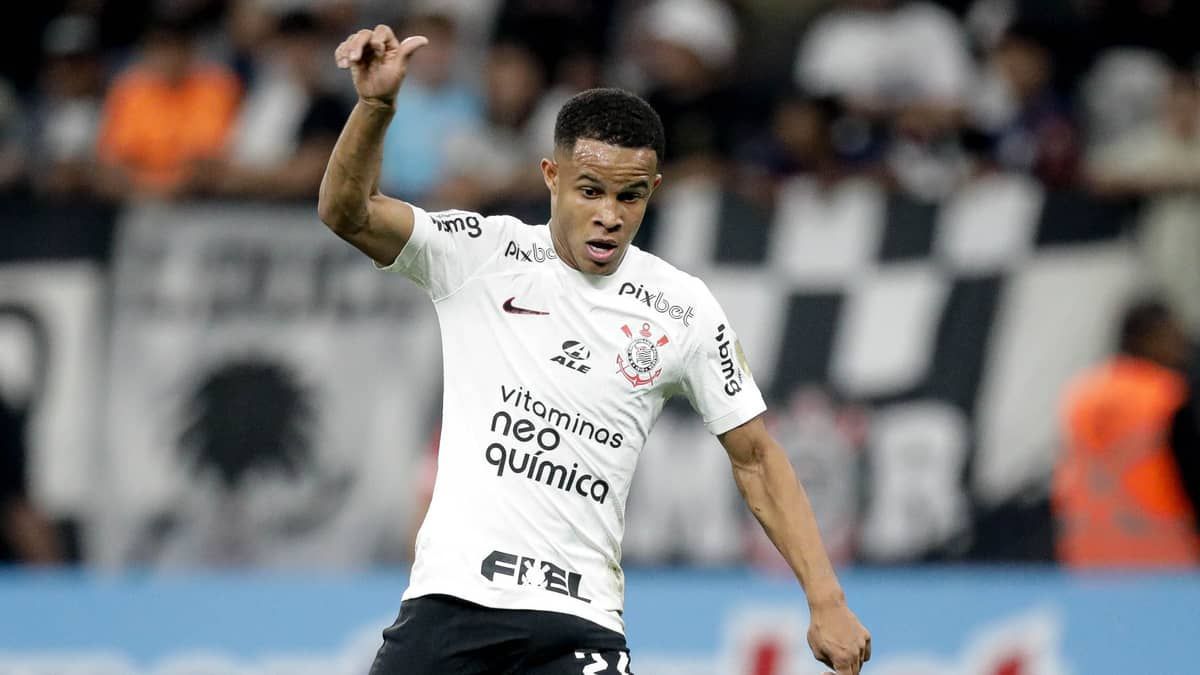 Luxemburgo confirma que Corinthians encaminhou venda de Pedro