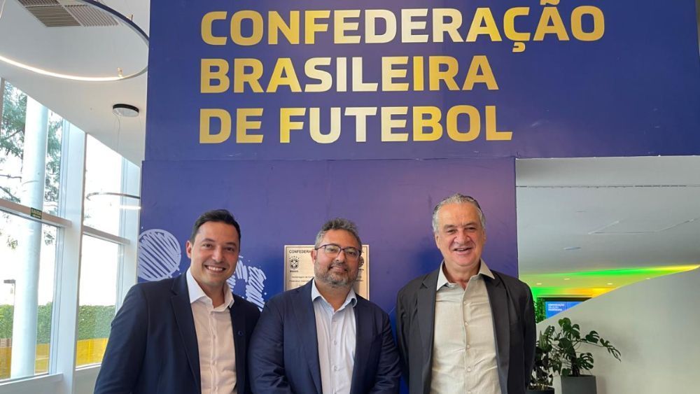 O motivo do encontro de dirigentes de Atlético e Cruzeiro na sede da CBF, no Rio