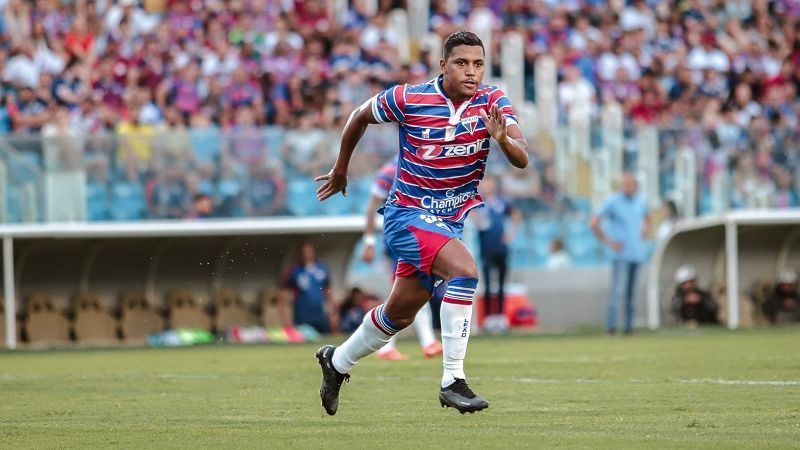 Fortaleza se despede de atacante ex-Cruzeiro em final de contrato
