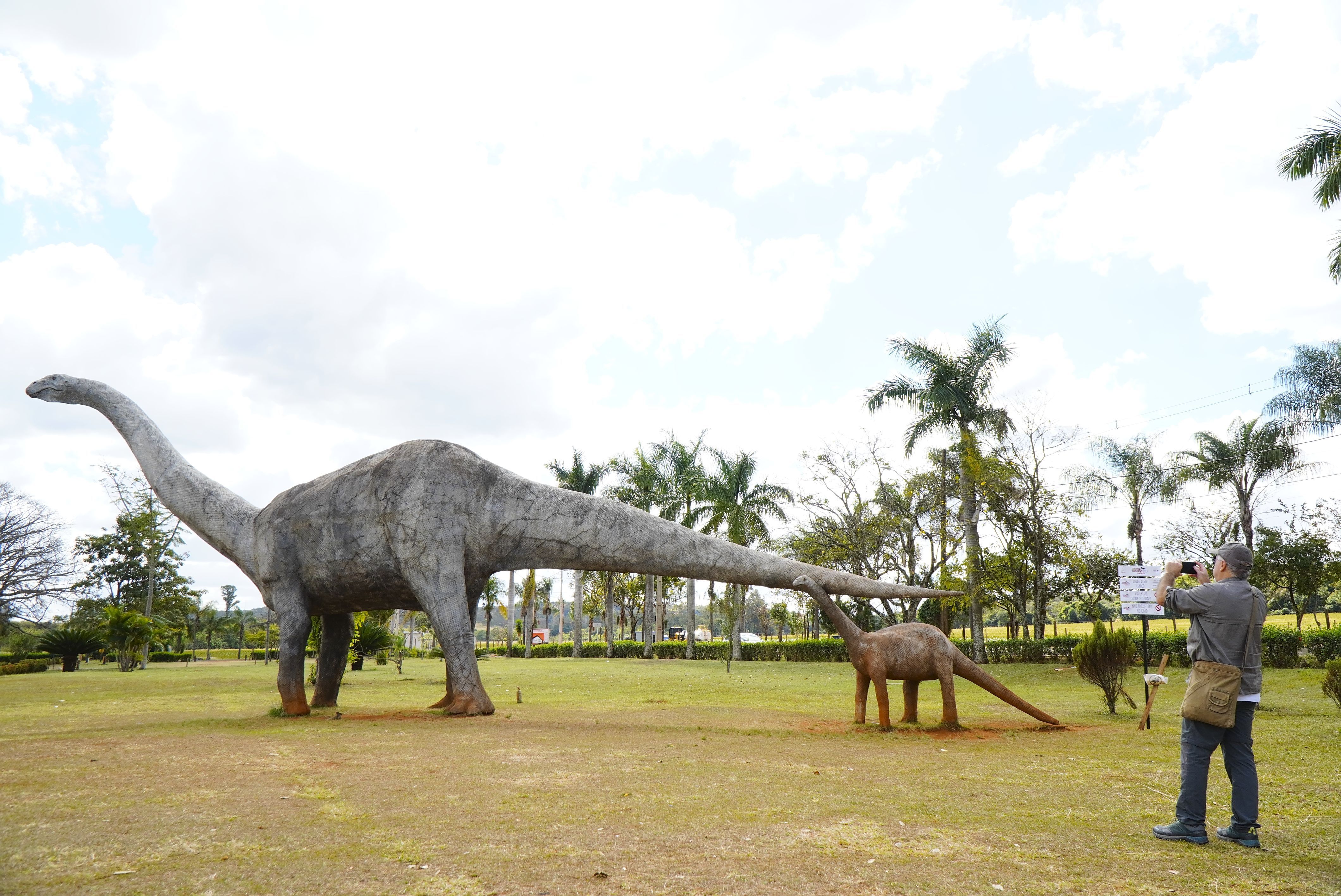 Terra de dinossauros e Chico Xavier, Uberaba (MG) recebe título de geoparque mundial da Unesco