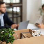 Lay-off ou demissão em massa? Entenda diferença e direitos do trabalhador