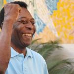 Rei Pelé é homenageado por mais de cem cartunistas em exposição virtual