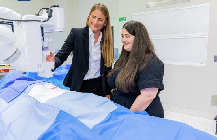 Mulher com queimadura recebe pele impressa em 3D pela 1ª vez
