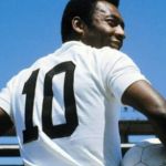 Pelé: presidente do Santos recua ao aposentar camisa 10 do clube