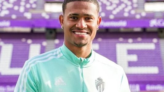 Pelo Real Valladolid, da Espanha, Breno fez apenas seis jogos e não marcou gols