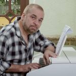 Aos 70 anos, compositor Peninha acumula sucessos românticos 