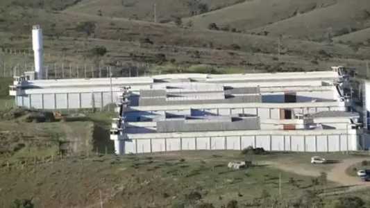 O benefício carcerário também é concedido a dirigentes sindicais policiais civis, magistrados, membros do Ministério Público e advogados