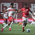Série B: em casa, Vila Nova ganha do CRB e coloca pressão no Santos na rodada