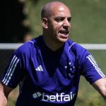 Principal missão de Pepa no amistoso é observar, não é o momento para críticas!