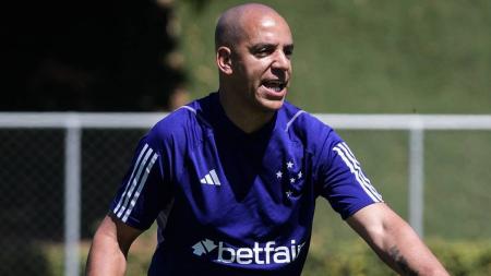 Pepa comanda o Cruzeiro pela primeira vez em amistoso