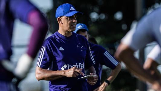 Pepa comanda treinamentos do Cruzeiro na Toca da Raposa