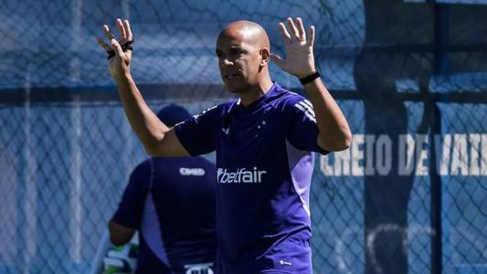 Pepa comandará o Cruzeiro no duelo com o Corinthians, no Mineirão