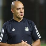 Ex-Cruzeiro, Pepa é anunciado e comanda treino em novo clube