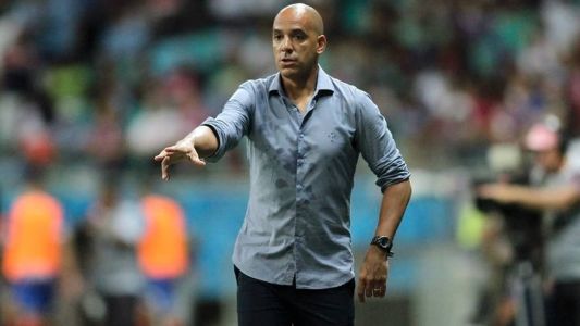 Pepa dá instrução em duelo entre Bahia e Cruzeiro, na Fonte Nova, em Salvador