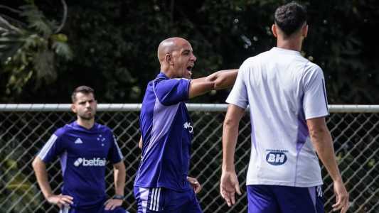 Pepa durante treinamento pelo Cruzeiro