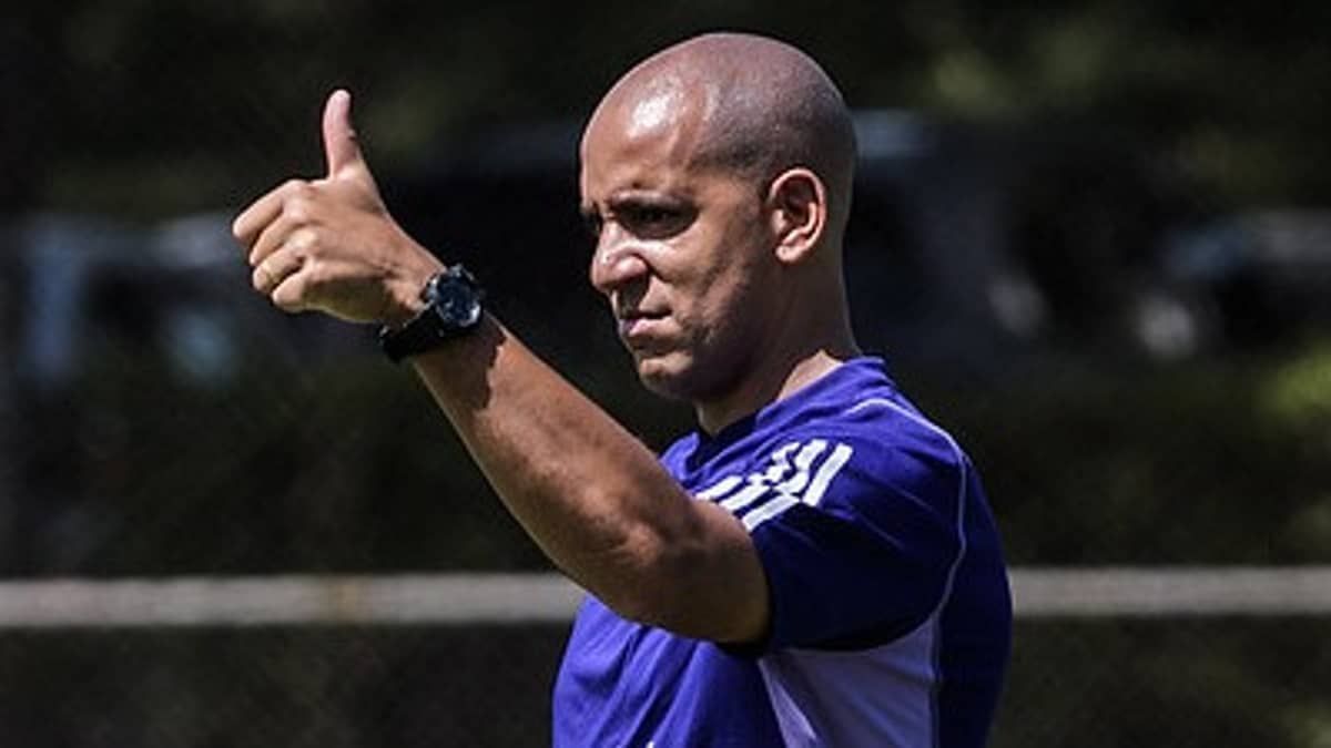 Pepa perto da estreia no Cruzeiro: relembre 1º jogo dos últimos 10 técnicos