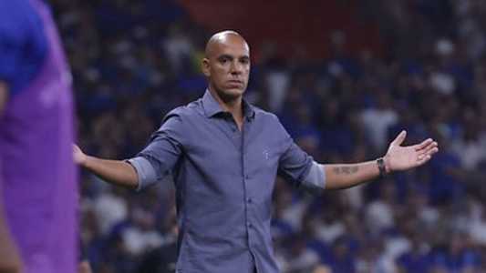 Pepa foi demitido pelo Cruzeiro nesta terça-feira (29)