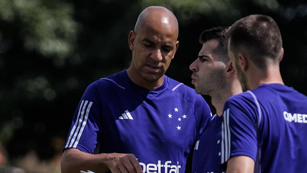 Cruzeiro terá retorno de meio-campista para duelo com América; saiba quem é