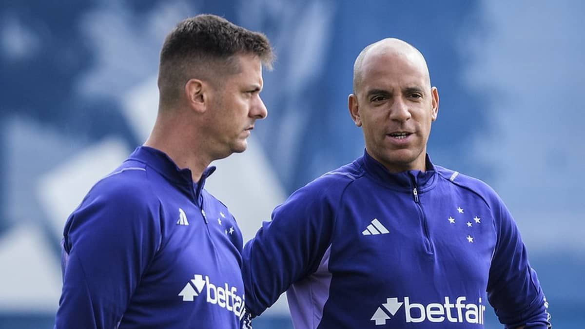 Pepa reclama de estádios com gramados ruins e jogos do Cruzeiro longe de BH