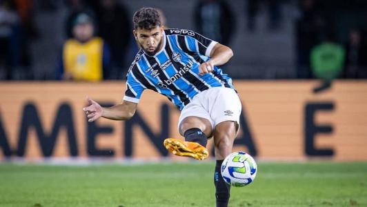 Pepê se recupera da terceira lesão no Grêmio em 2023
