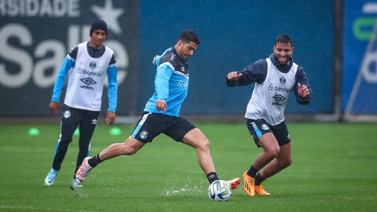 Grêmio tem retornos esperados e desfalques no treino desta quarta