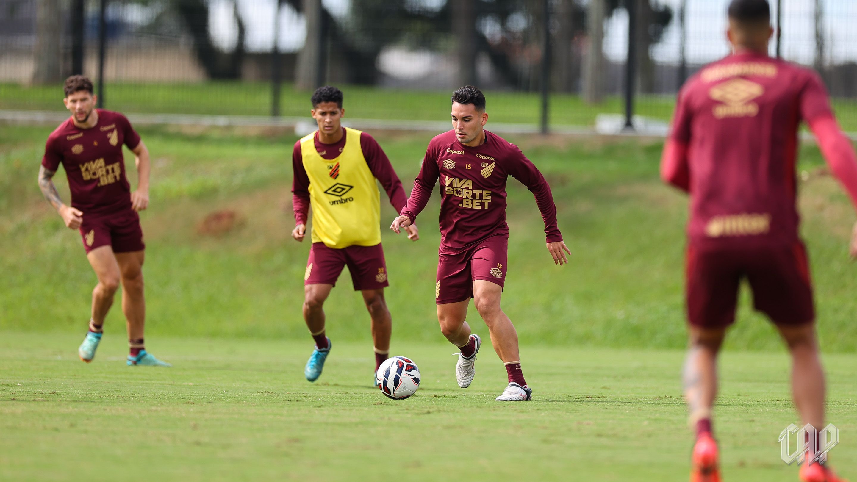 Emprestado ao Athletico, volante de R$ 16 milhões do Cruzeiro não tem jogado na Série B