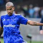 Matheus Pereira faz alerta ao Cruzeiro após vitória e classificação na Sul-Americana