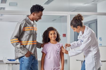 Vacinar dependentes de colaboradores