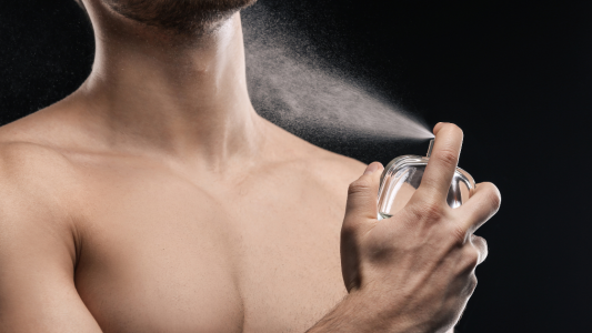 Perfumes masculinos para dias de calor
