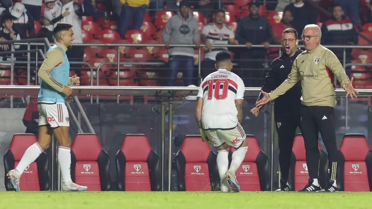 Perigo na transição: força do São Paulo no contra-ataque liga alerta no Cruzeiro