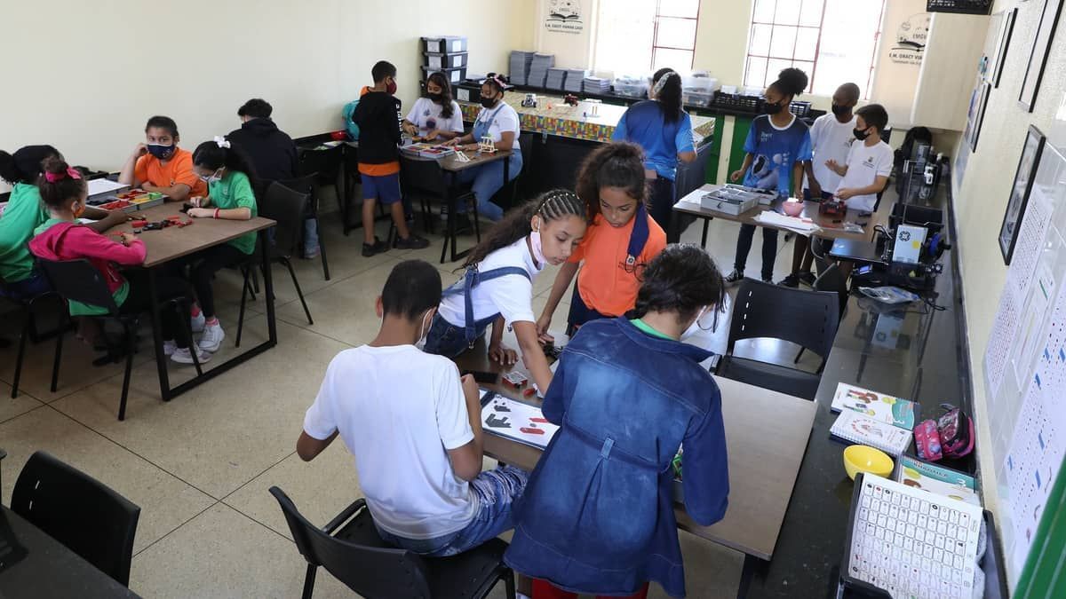 BH começa a receber inscrições de novos alunos de escolas e creches para 2024