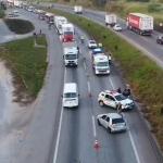 Perseguição policial causa interdição total da BR-040 sentido Sete Lagoas e complica trânsito